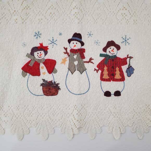 Vtg Christmas Snowmen Holiday Cross-Stitch Lace‎ Runner 14x30 - Picture 1 of 8